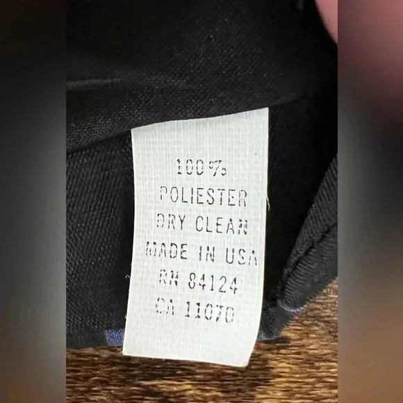 Ralph Marlin | “Guitar II” mens tie. - Picture 9 of 9